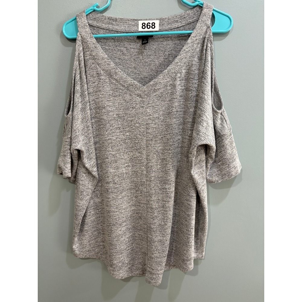 ANA A‎ New Approach Womens Small Gray Cold Shoulder V-Neck Knit Top Blouse